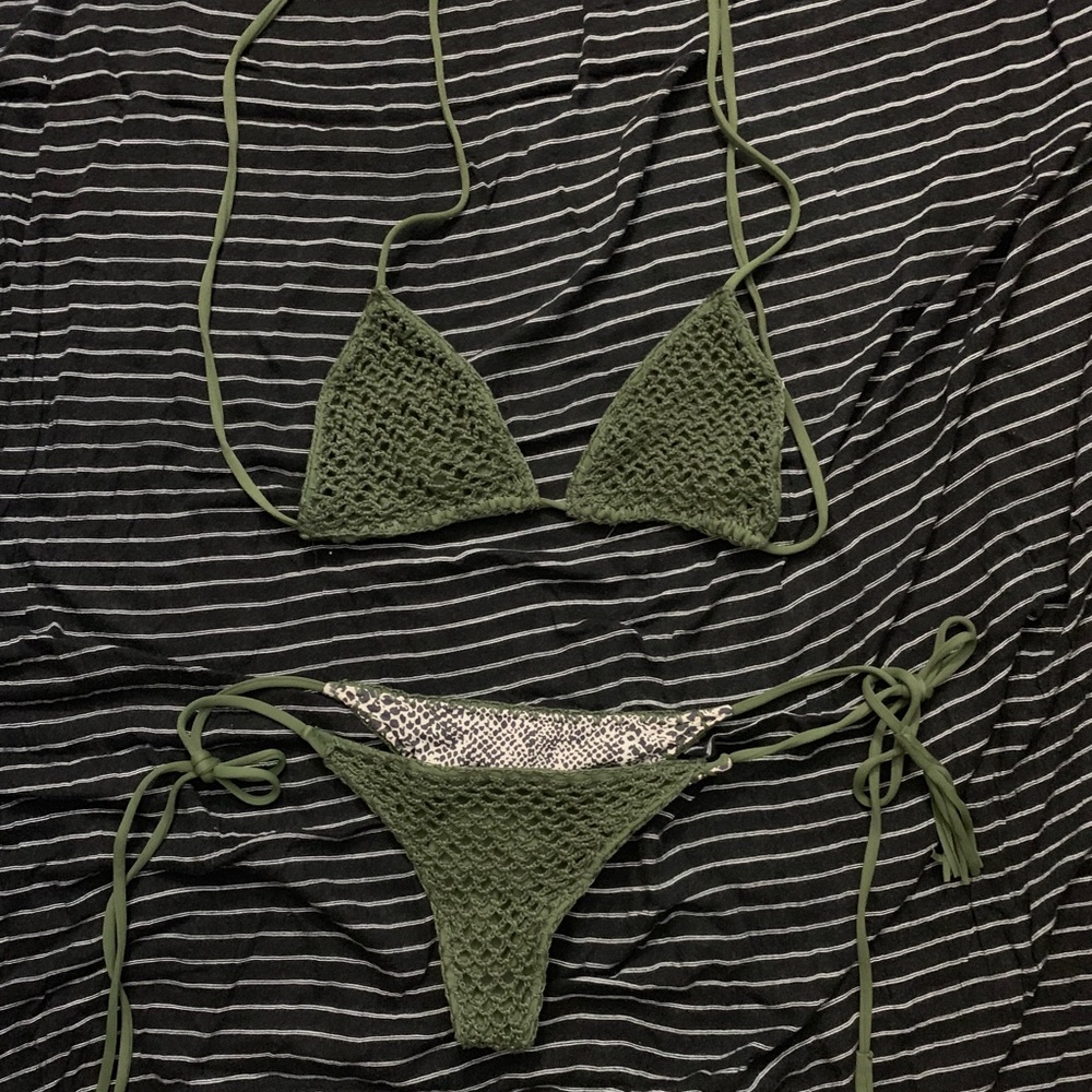 Acacia 2 piece crochet set